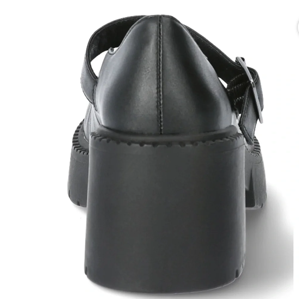 Madden NYC Women's Lug Maryjane Shoes - Picture 5 of 5